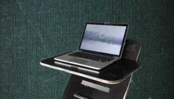 Подставка для ноутбука- для лазерной резки в векторе Подставка для ноутбука- для лазерной резки в векторе